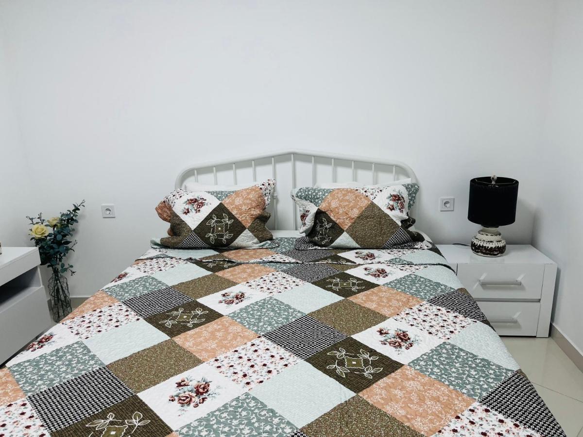 Techas City Center Luxurious Suites & Rooms プライア エクステリア 写真